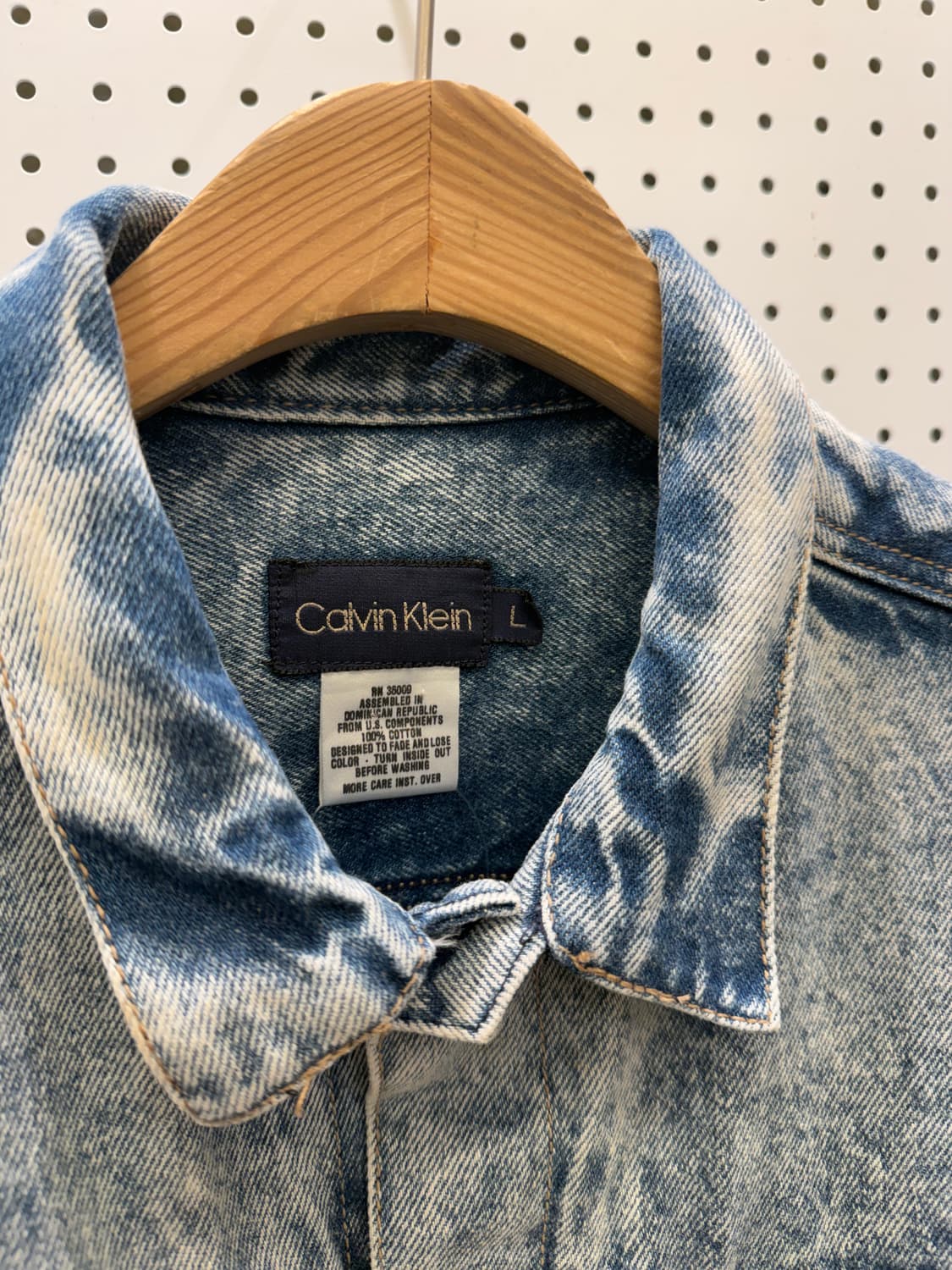 캘빈클라인 워싱 데님 트러커 자켓 U694 상품이미지4