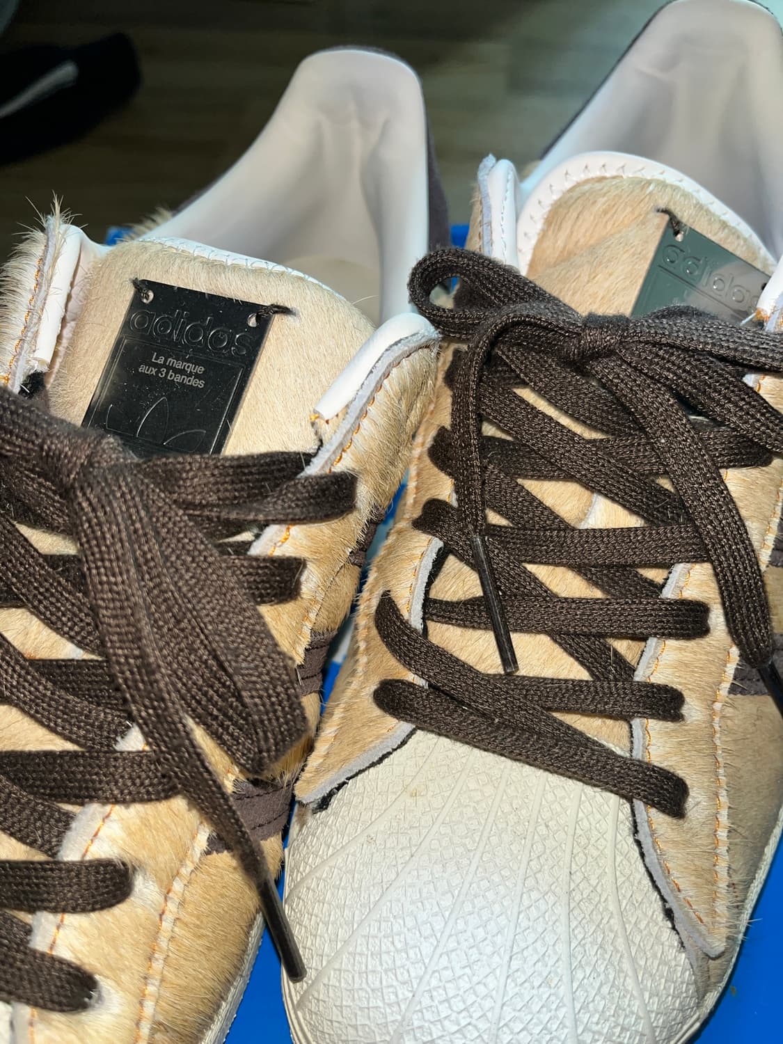 아디다스x아트모스 송치 슈퍼스타 하치코 280 상품이미지2