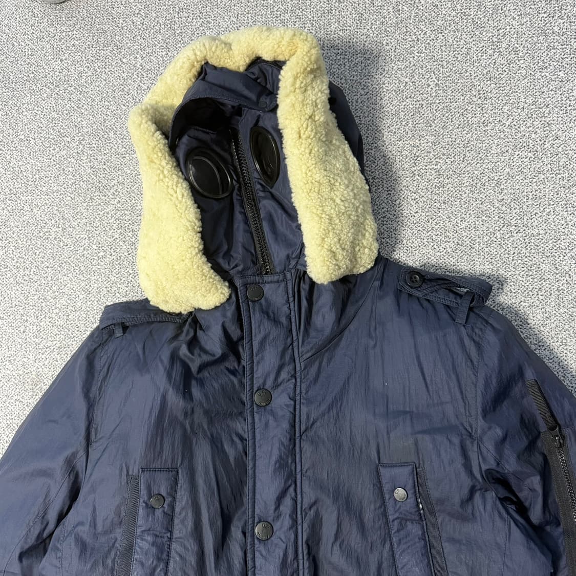 C.P. 컴퍼니 후드 다운 자켓 상품이미지2