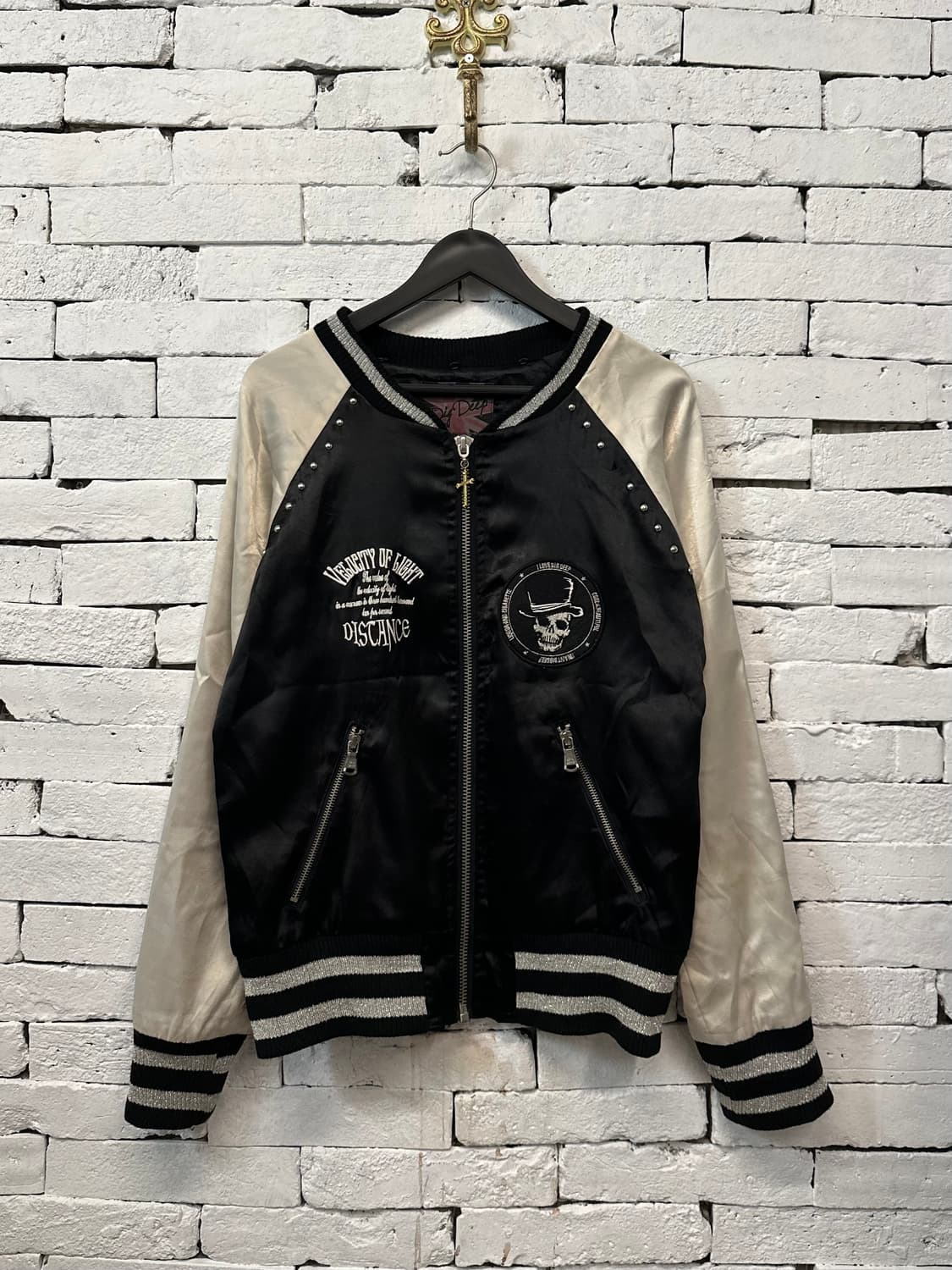 Dig Deep stud detail Skull  Skajan 상품이미지1