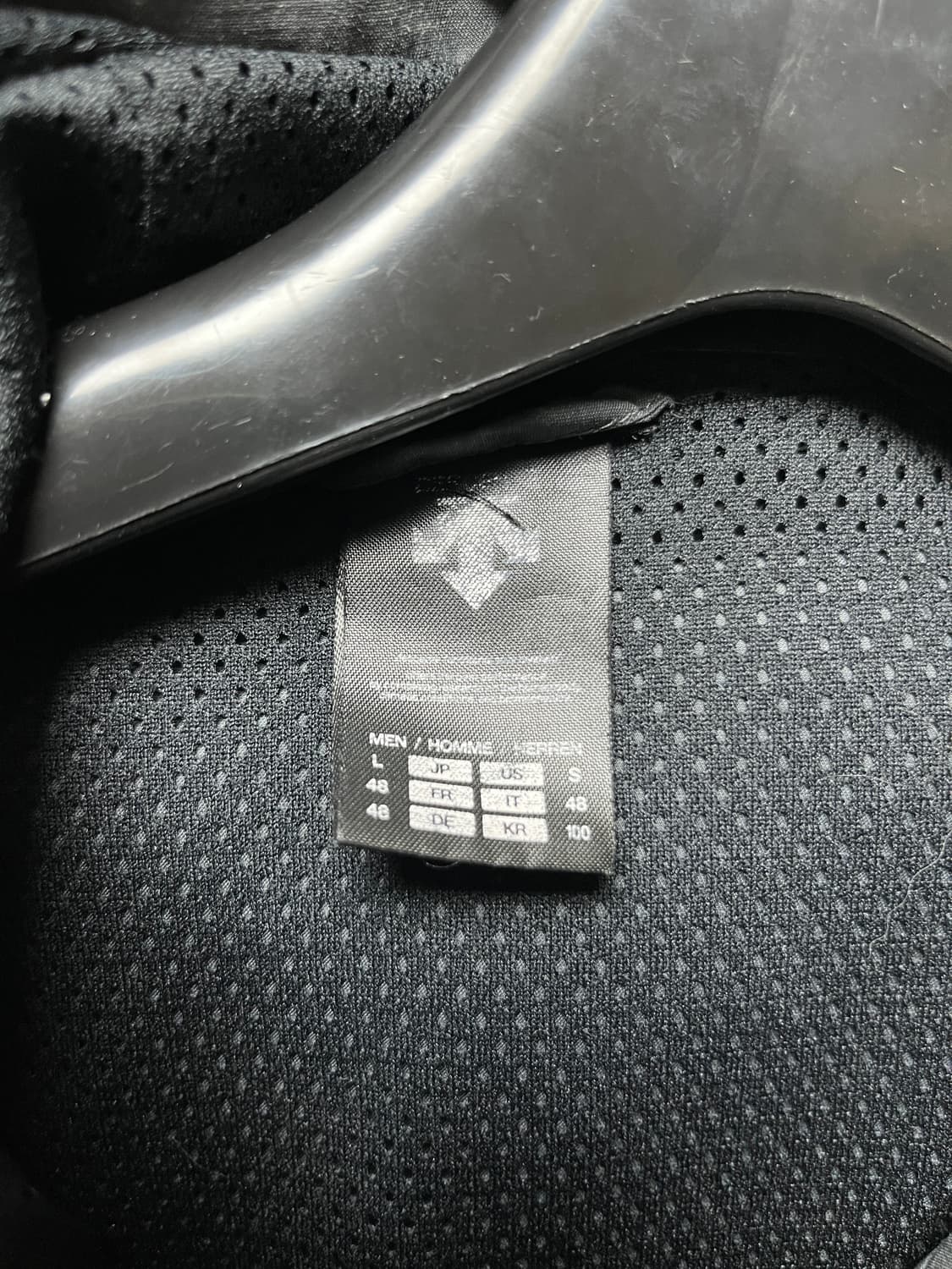 데상트 상품이미지2