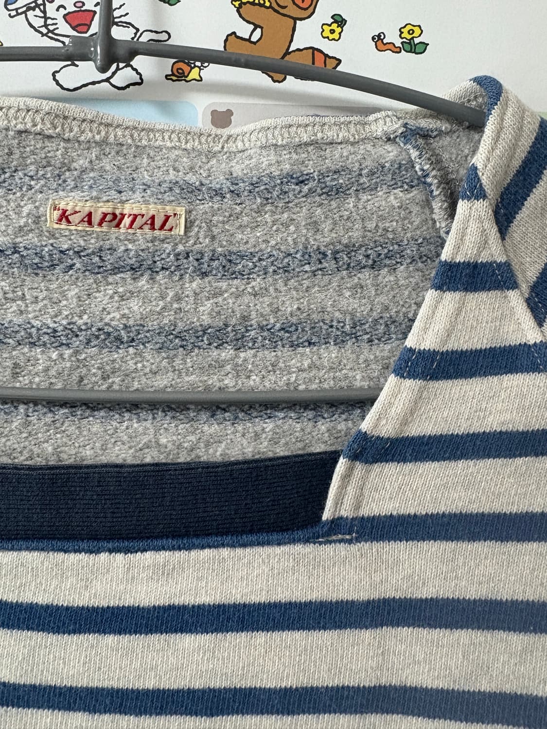 캐피탈 스트라이프 보더 맨투맨 티셔츠 상품이미지9