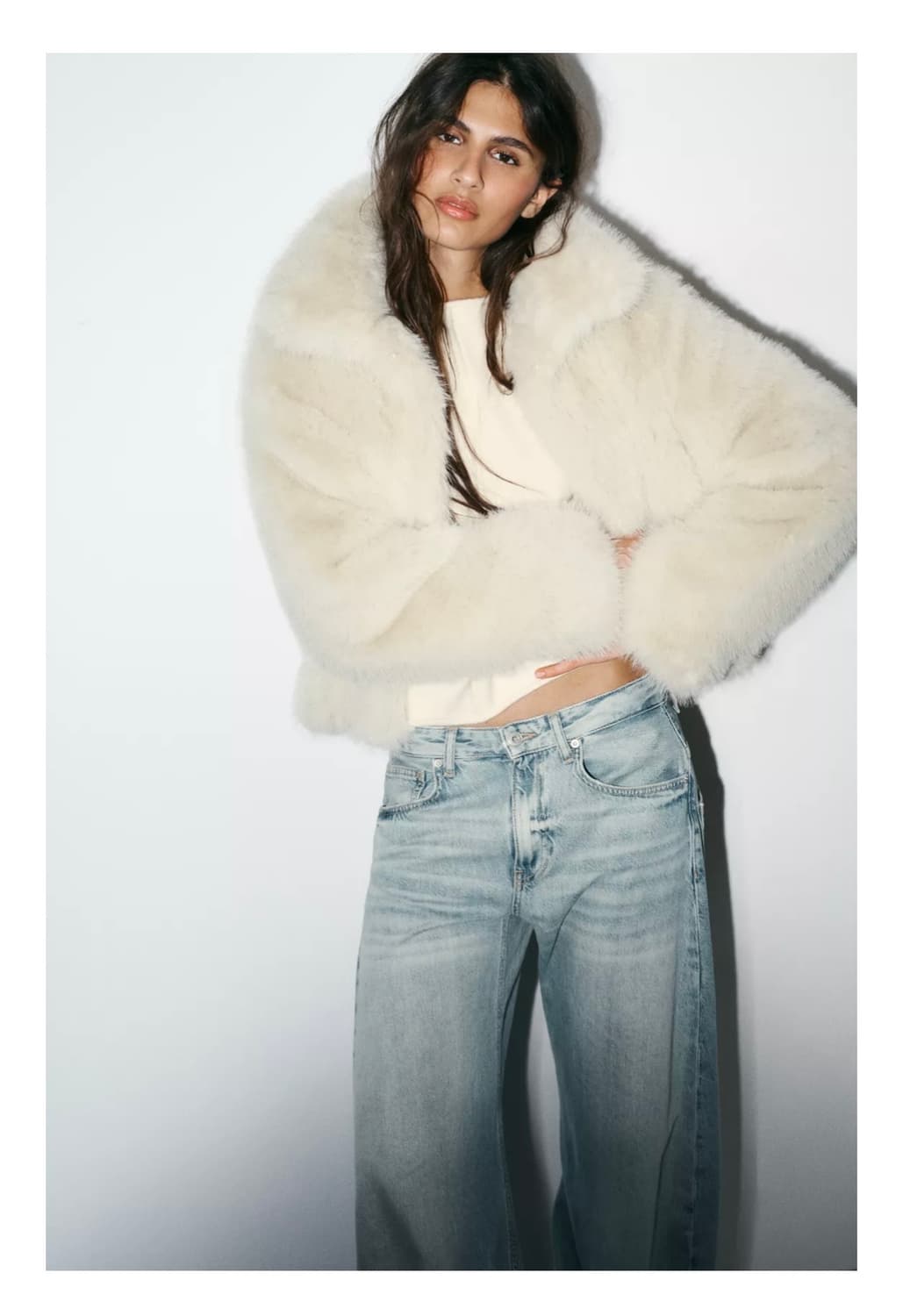 자라 숏 퍼 코트 라이트베이지 상품이미지2