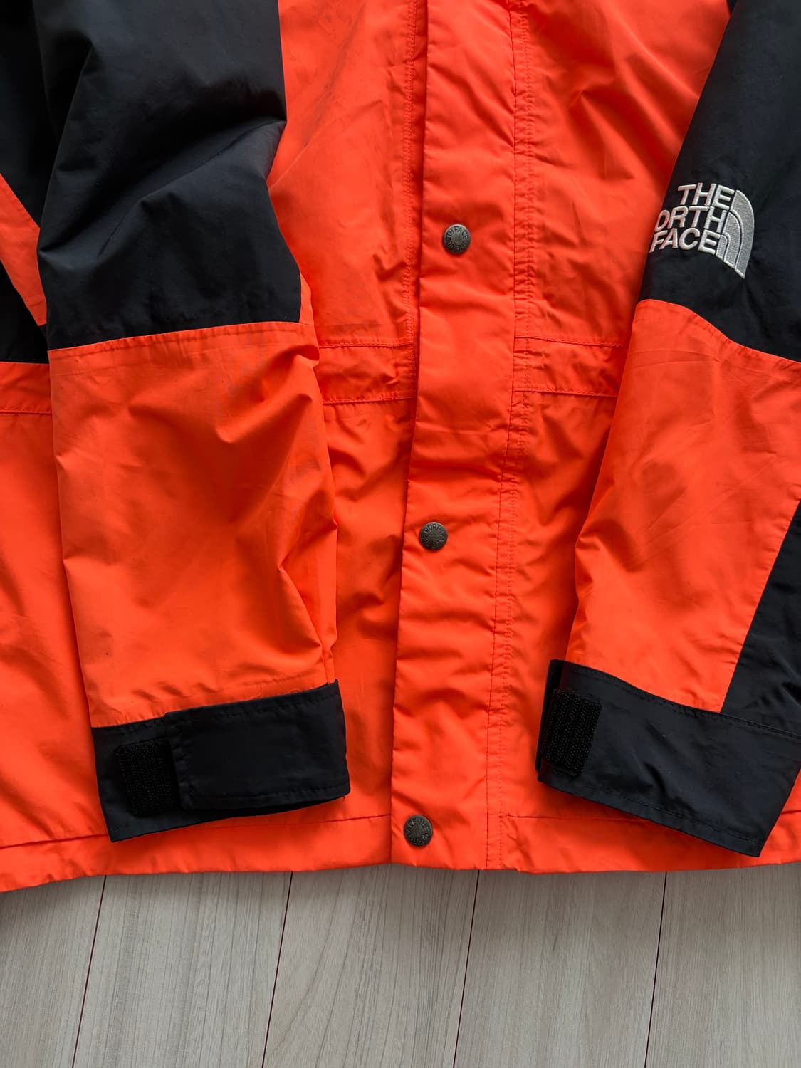 슈프림 X 노스페이스 1990 마운틴 자켓 오렌지 블랙 L 상품이미지3