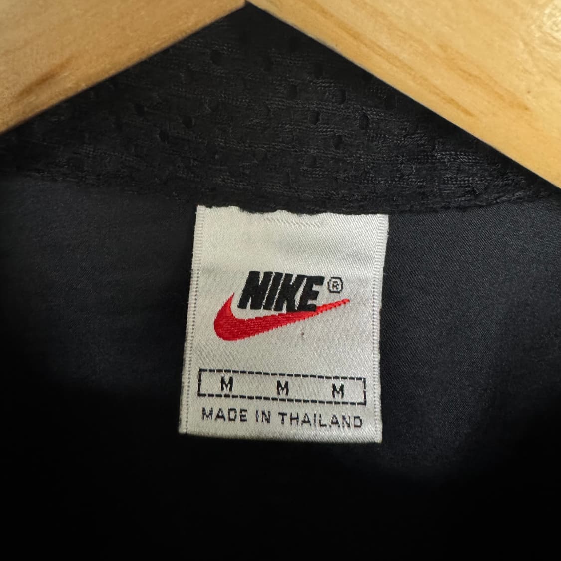 나이키 올드스쿨 스우시 바람막이 상품이미지3