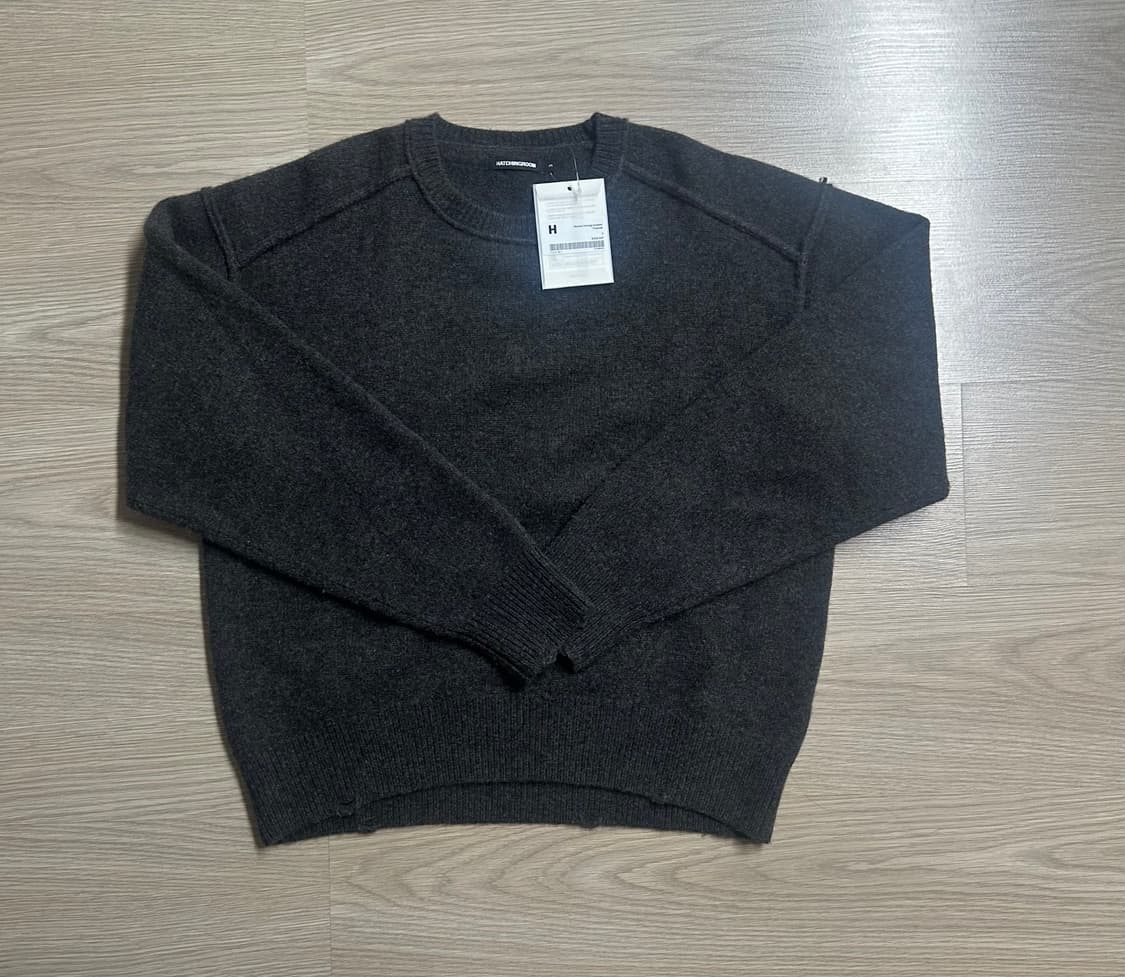 해칭룸 리버스 스웨터 차콜 3사이즈 상품이미지1