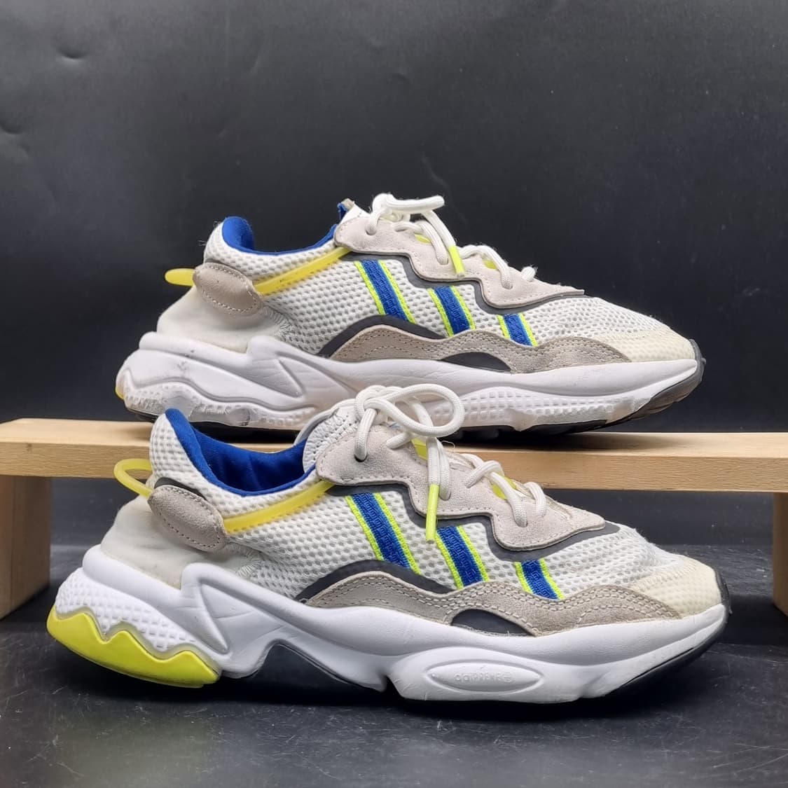 아디다스 오즈위고 흰파 운동화 230 상품이미지1