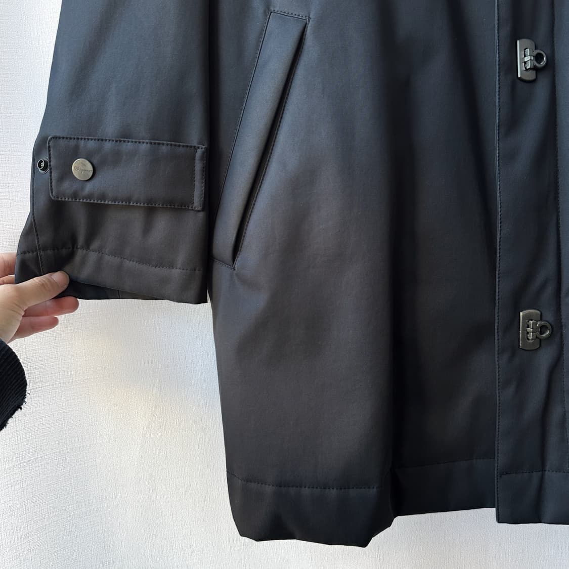 살바토레 페라가모 윈터프루프 간치니 코트 블랙 48 상품이미지4