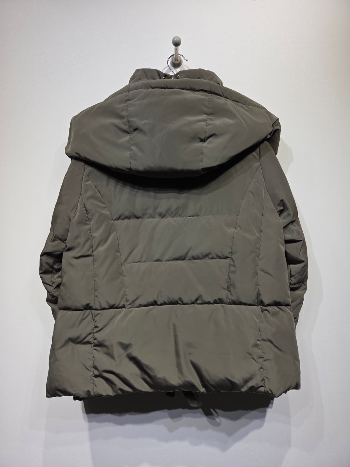 LeShop BLACK 르샵 블랙 볼륨 넥 덕다운 숏패딩 상품이미지6