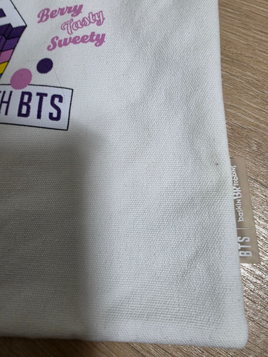[새제품] BTS X 배스킨라빈스 에코백 상품이미지5