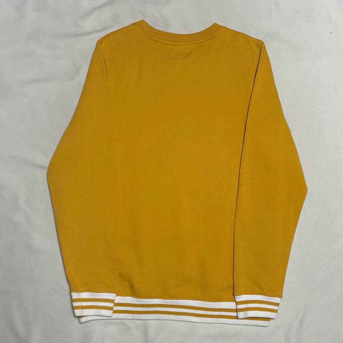 M 스투시 빅로고 머스타드 맨투맨 상품이미지3