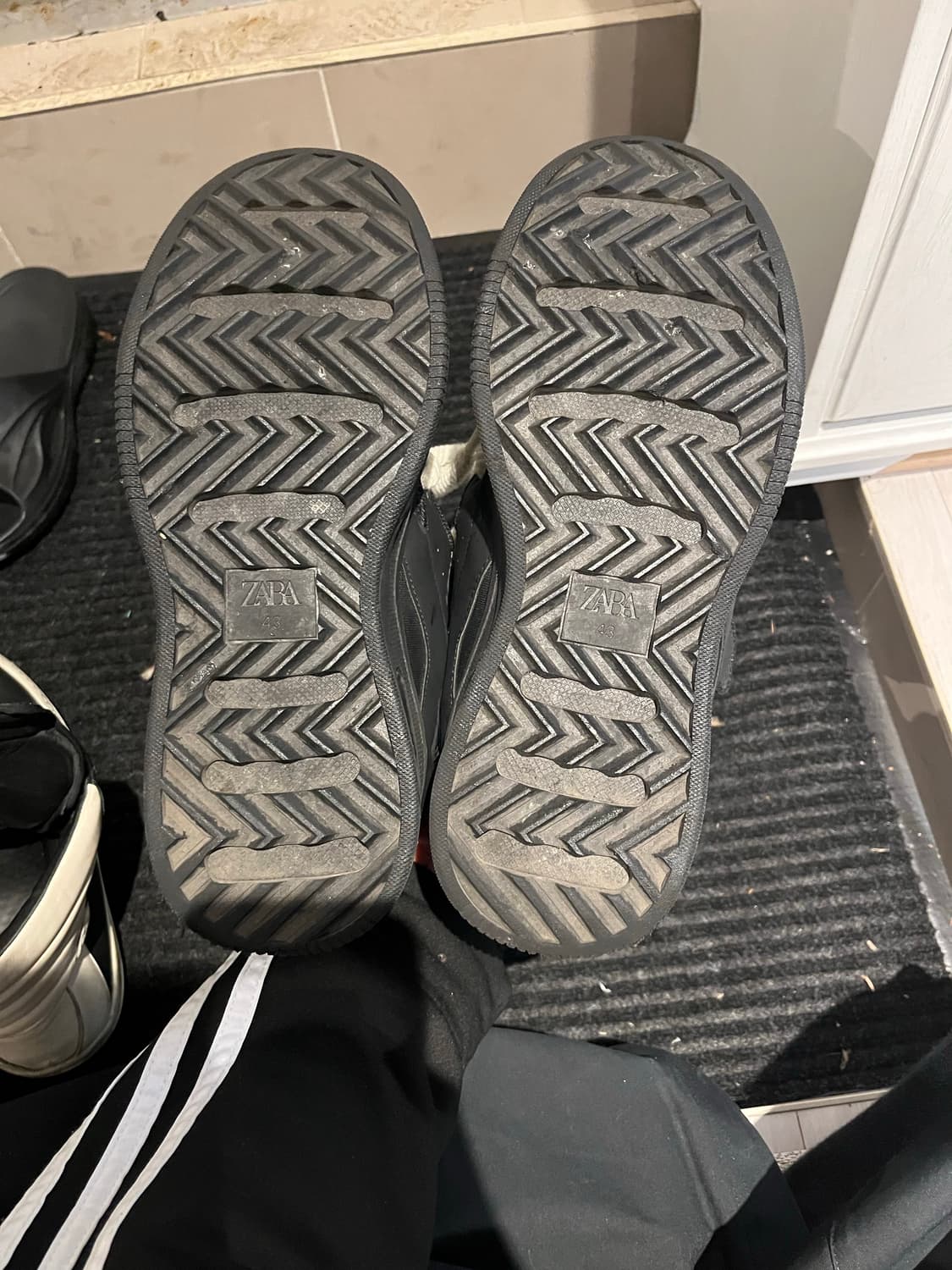 자라 스케이트 스니커즈 275 상품이미지3