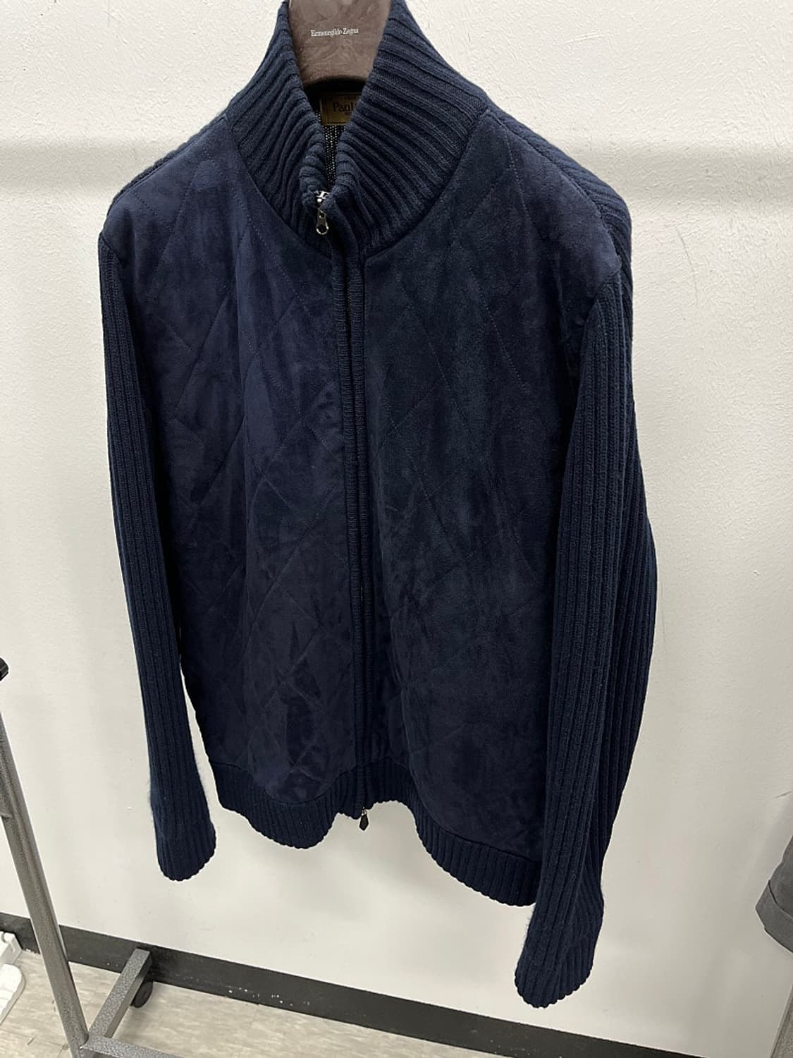 110) 폴스튜어트 스웨이드 누빔 니트집업 상품이미지1