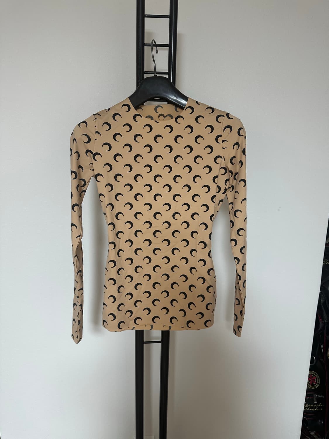 마린세르 문 로고 세컨드 스킨 탑 베이지-S사이즈 상품이미지1