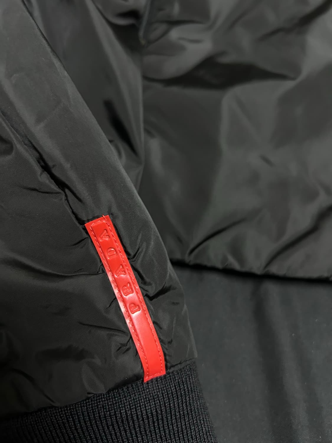 프라다스포츠 하이넥 경량 패딩 L 상품이미지7