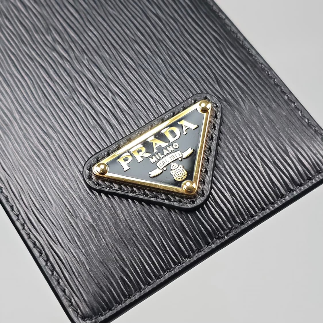프라다 비텔로 삼각로고 카드지갑 상품이미지7