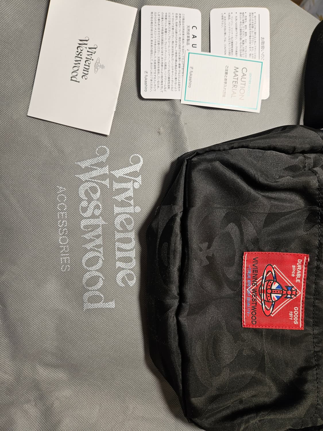 비비안웨스트우드 레드라벨 크로스백 상품이미지5