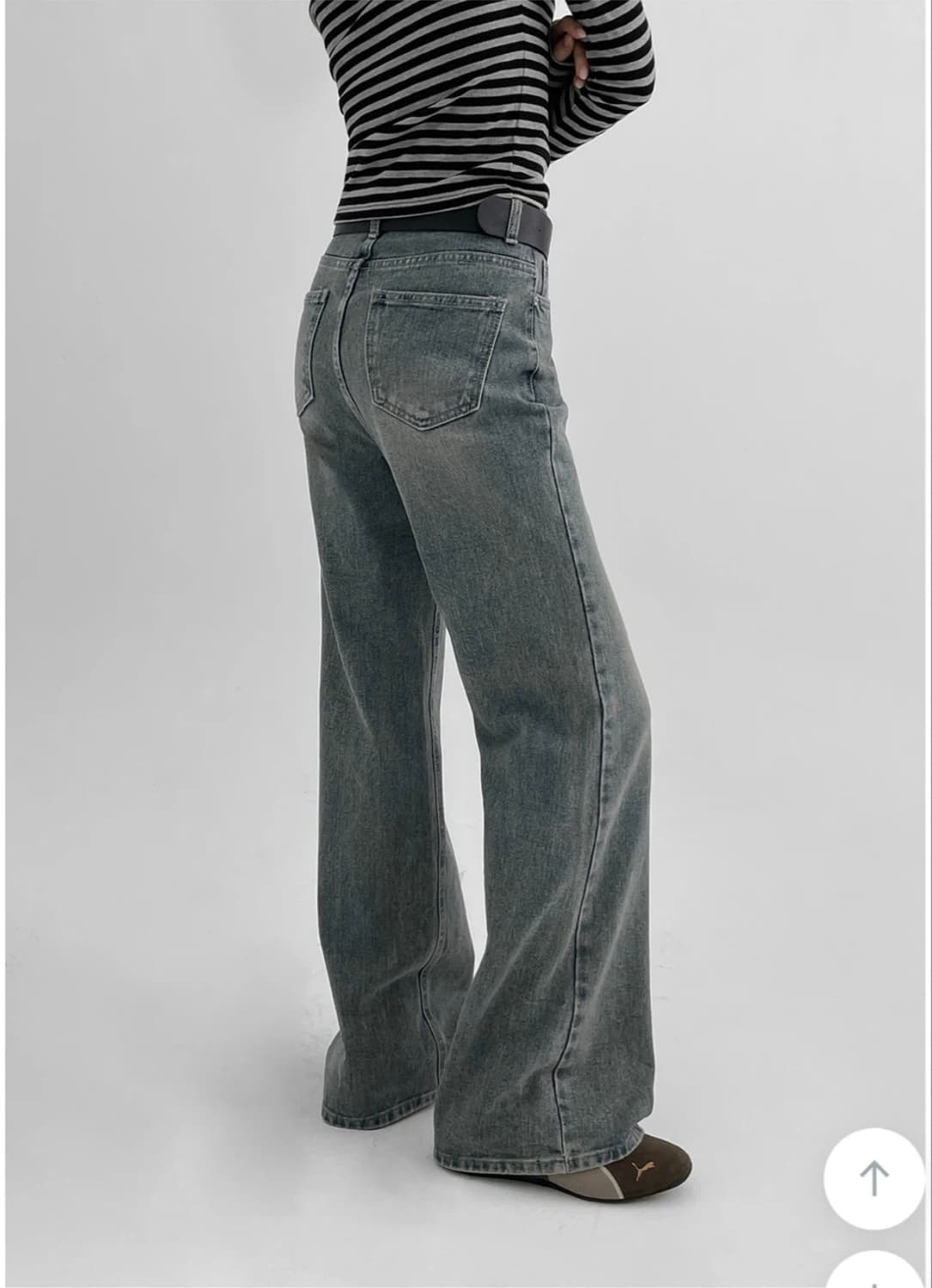 블랙업 샤타링 와이드 부츠컷 데님팬츠 m 상품이미지4