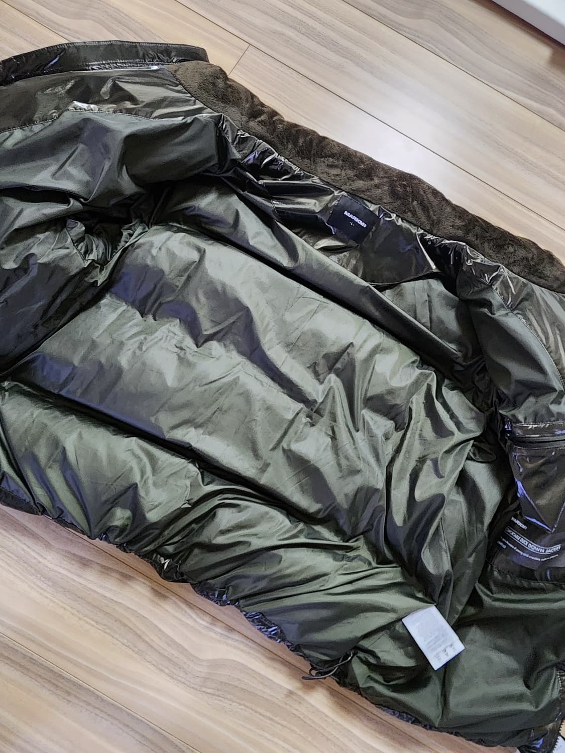 마크엠글로시덕다운패디점퍼다크카키L 상품이미지6