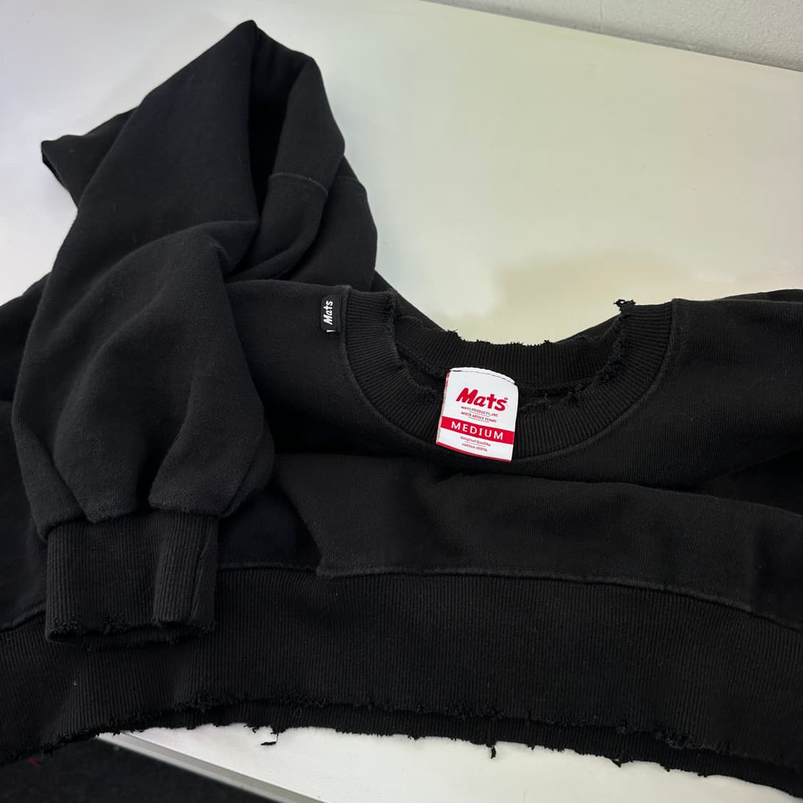 FREE MATS 블랙 데미지 디스 오버핏 맨투맨 상품이미지1