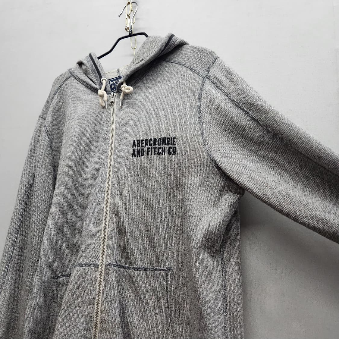 아베크롬비 Y2K 자수로고 투웨이 후드집업 상품이미지2