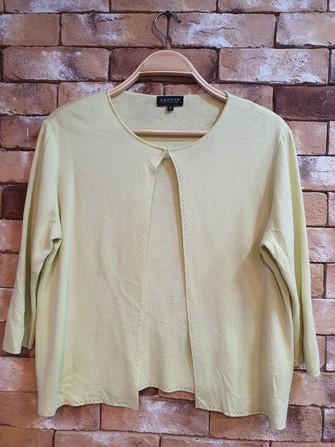 깔끔한 라임색 가디건
LANVIN COLLECTION  상품이미지1