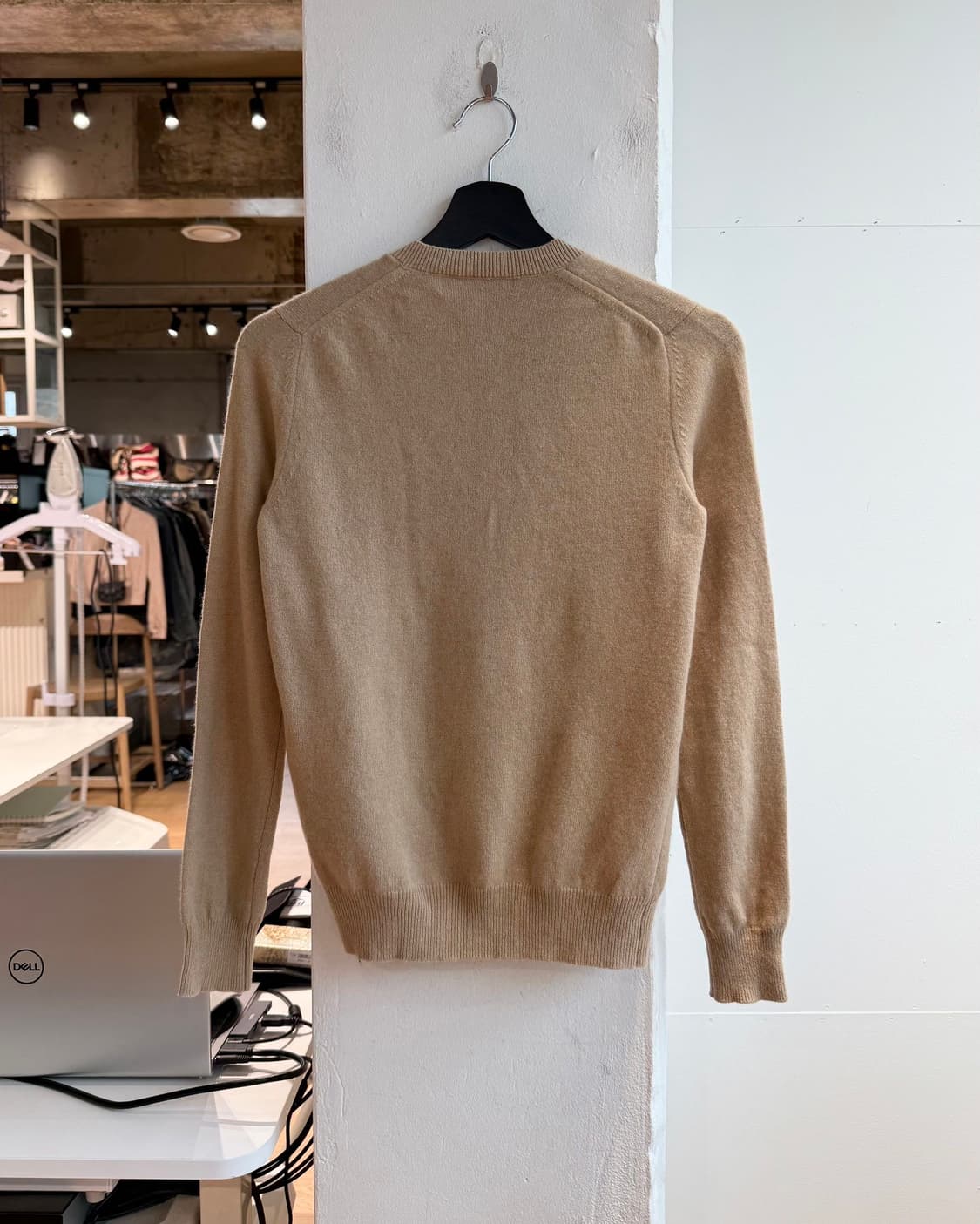 꼼데가르송 플레이 베이지 블랙 하트와펜 가디건  상품이미지7