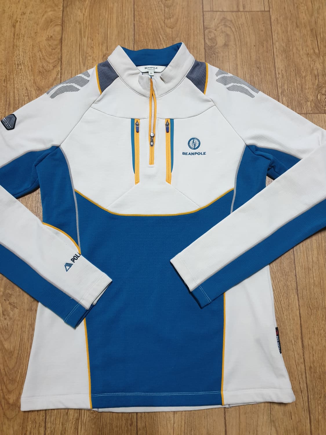 1190 빈폴 아웃도어 반집업 90 사이즈입니다 상품이미지2