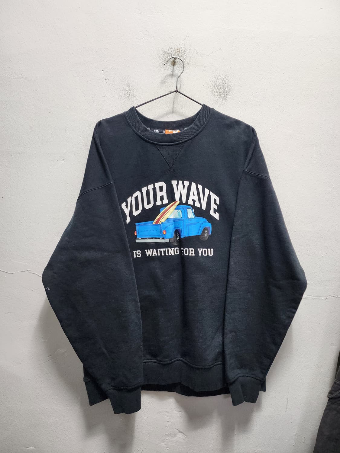 뉴에라 프린팅 맨투맨 상품이미지1