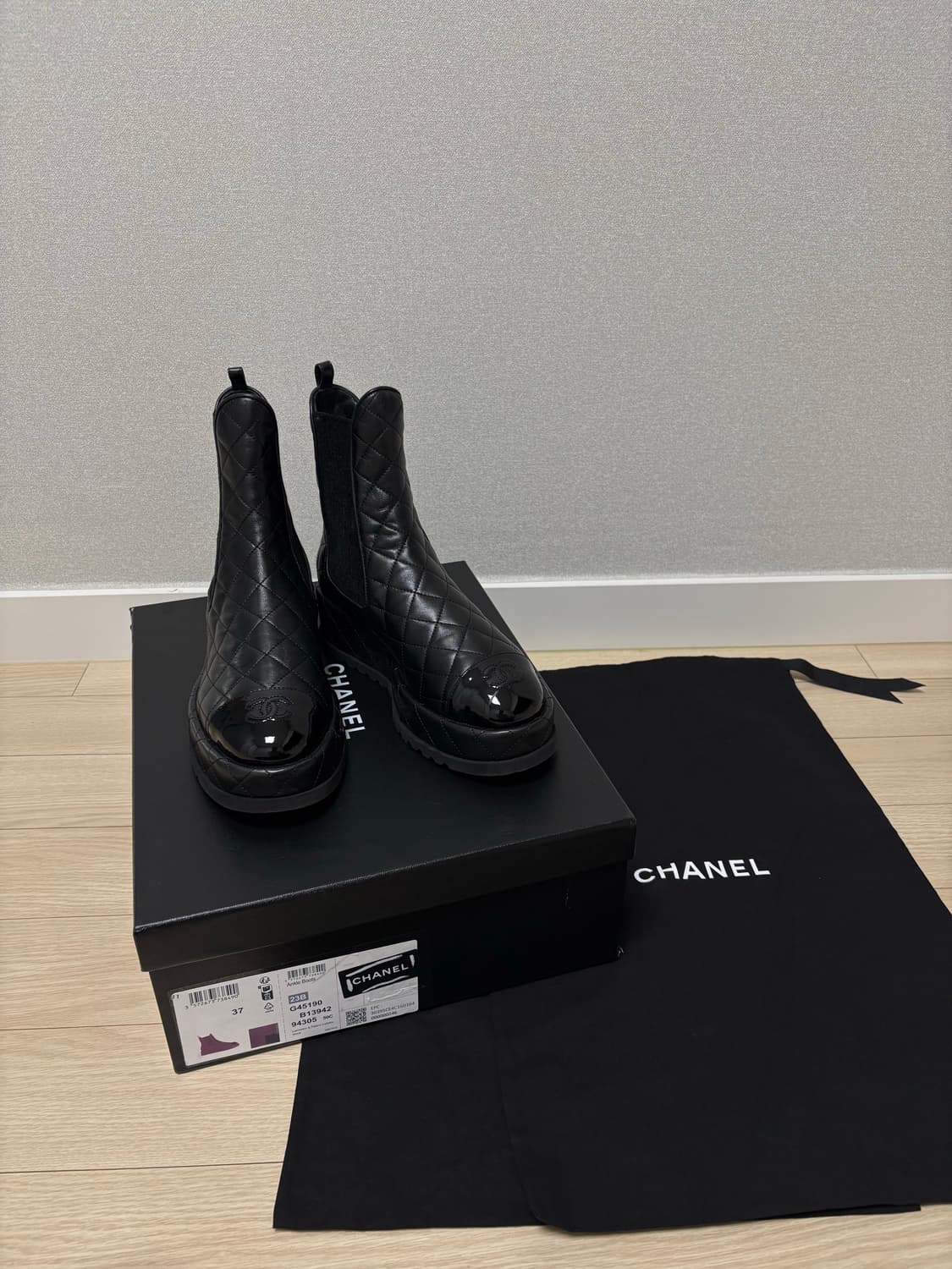 샤넬 램스킨 플랫폼 퀄팅 레더 앵클부츠 37 상품이미지6