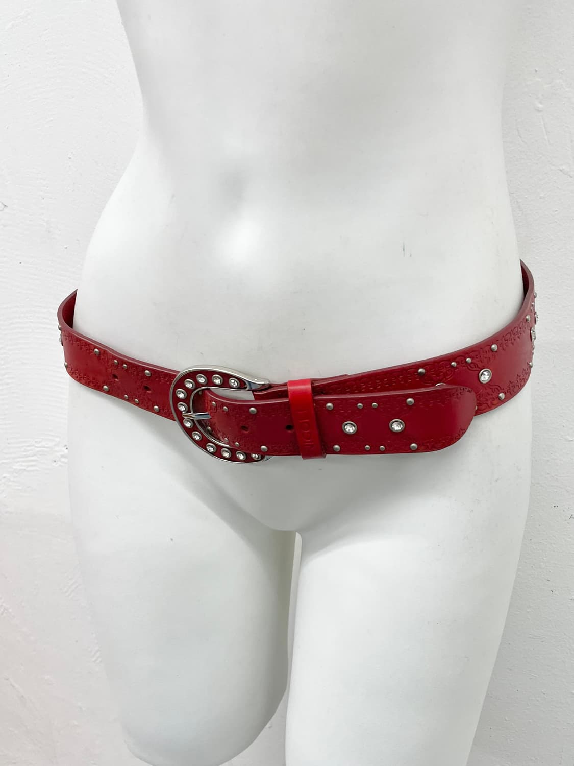 리얼레더 레드 큐빅 버클 벨트 상품이미지1