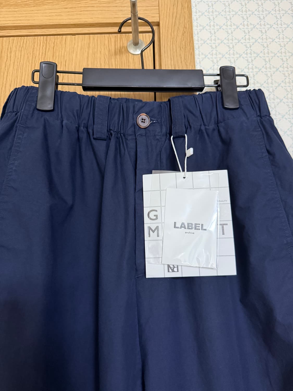 라벨아카이브 Sonnet ease-fit pants navy 3사이즈 새 상품이미지6