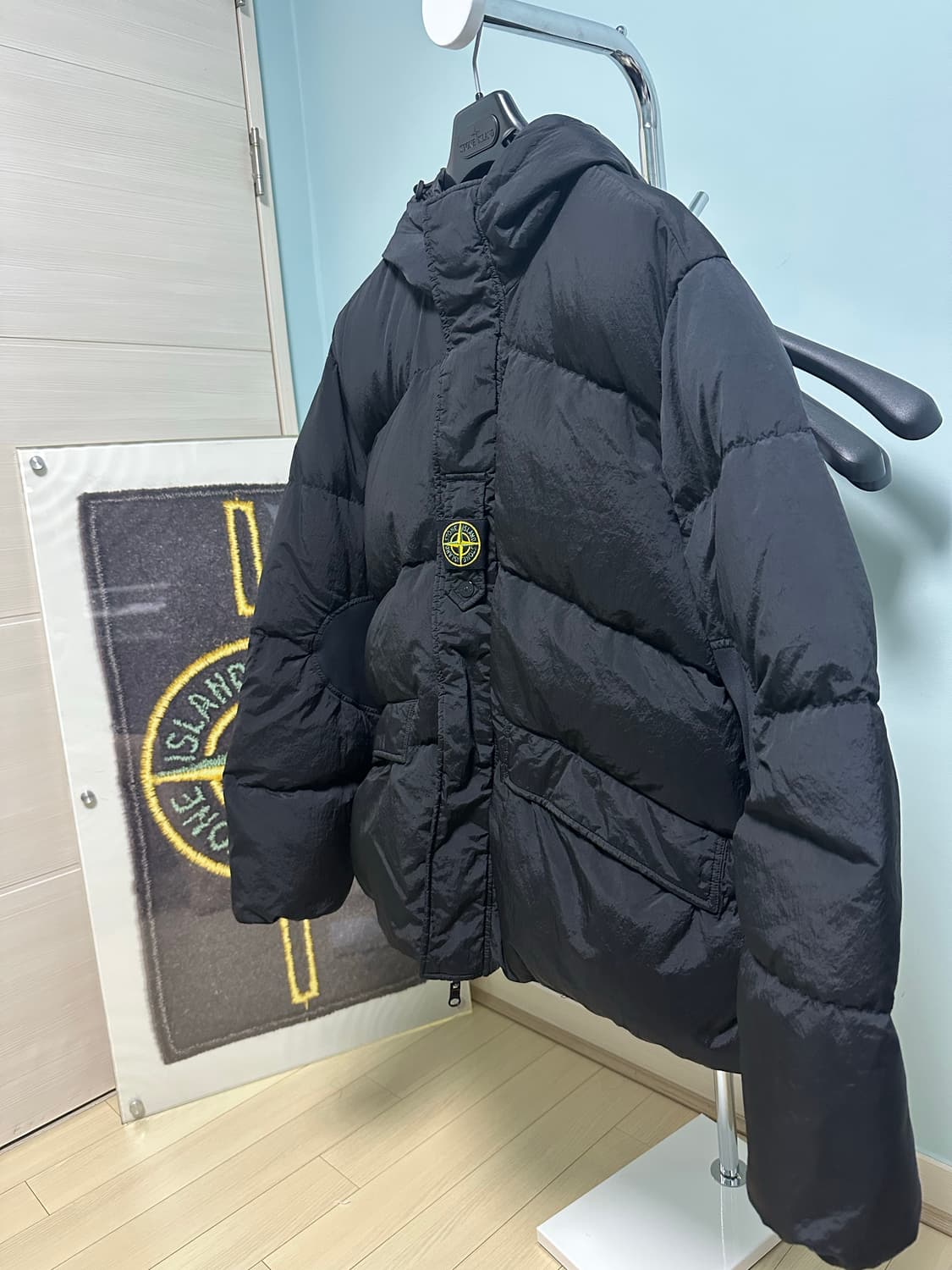 스톤아일랜드 FW23 나일론메탈 리버시블 패딩 XL 새상품급 판매&교환 상품이미지1