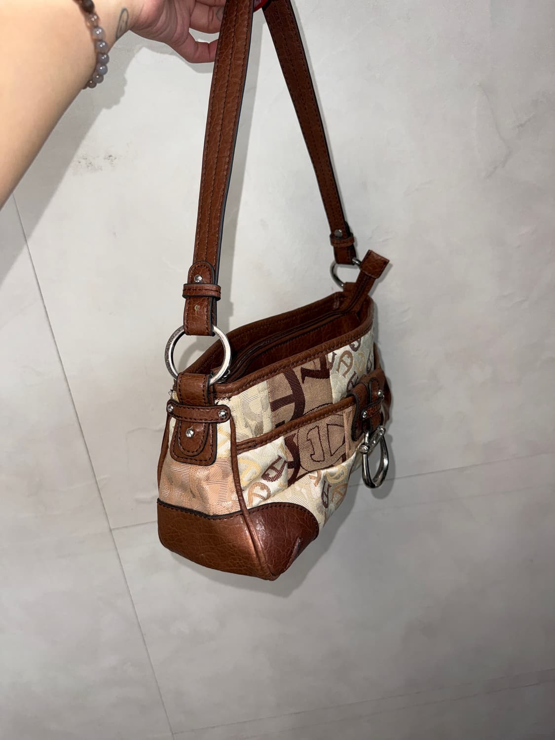 Etienne Aigner brown logo patchwork 숄더백 상품이미지4