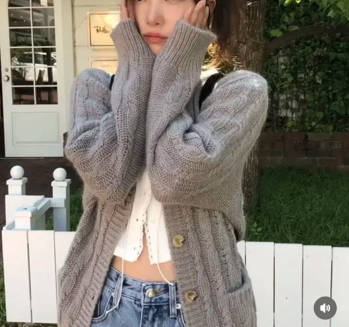 더바넷 Granny Cable Knit Cardigan 그래니가디건그레이 상품이미지2