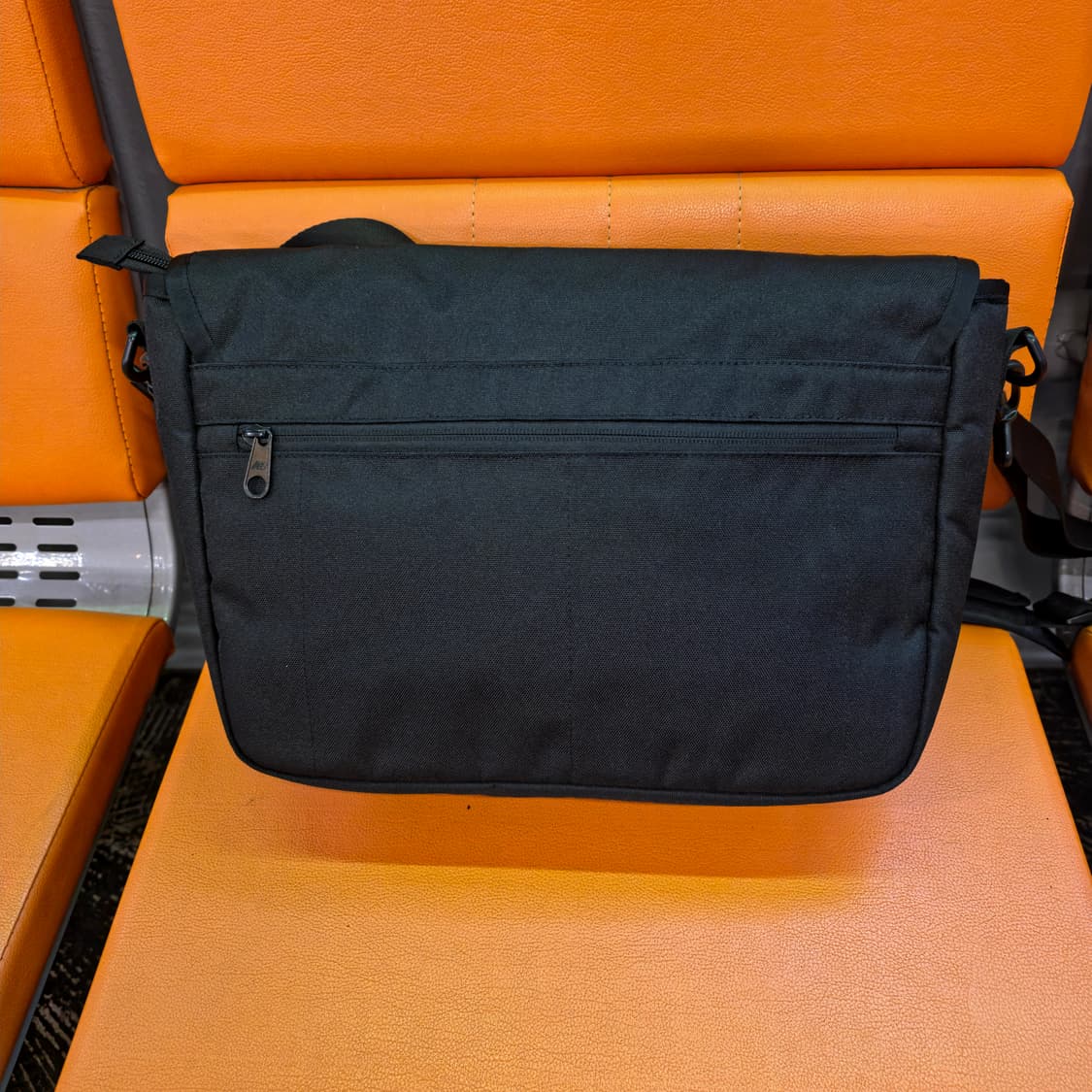 뉴발란스 메신저백  상품이미지6