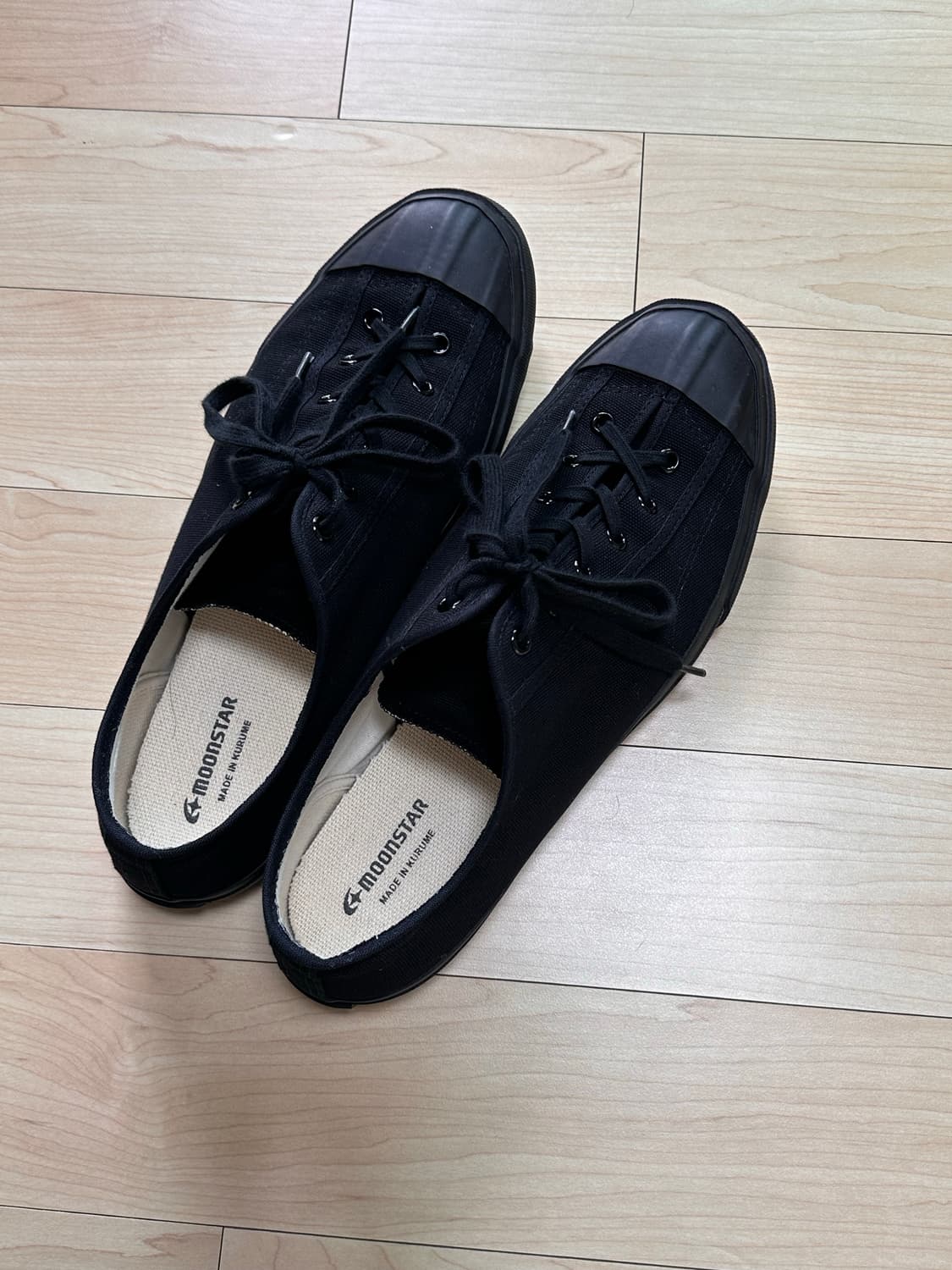 문스타 스니커즈 275 상품이미지1