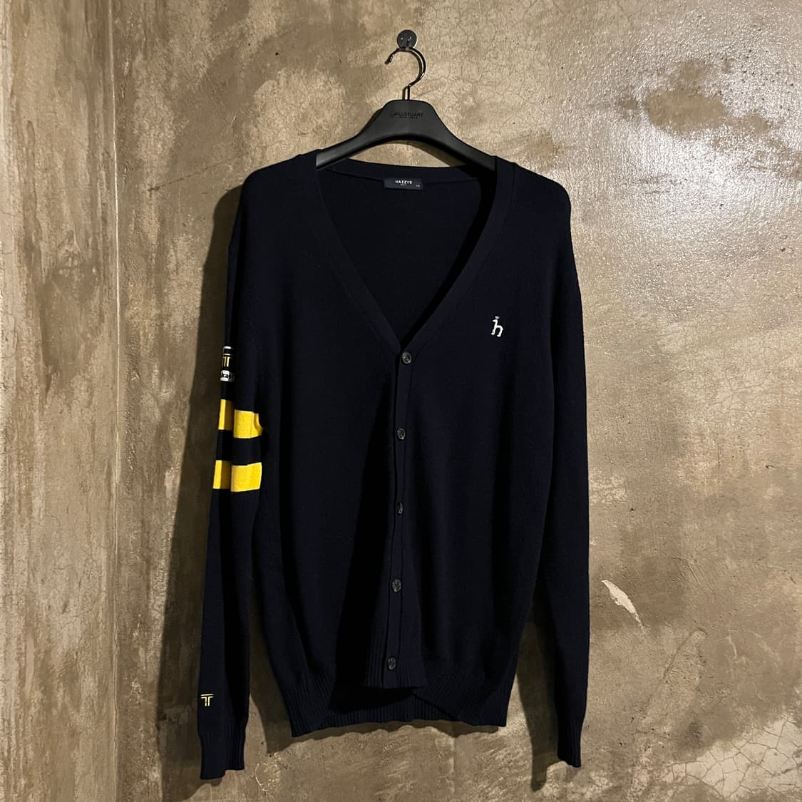 헤지스 니트 가디건 상품이미지1