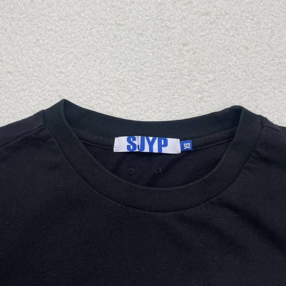 SJYP YOUTHFUL 반팔티 블랙 XS 상품이미지5