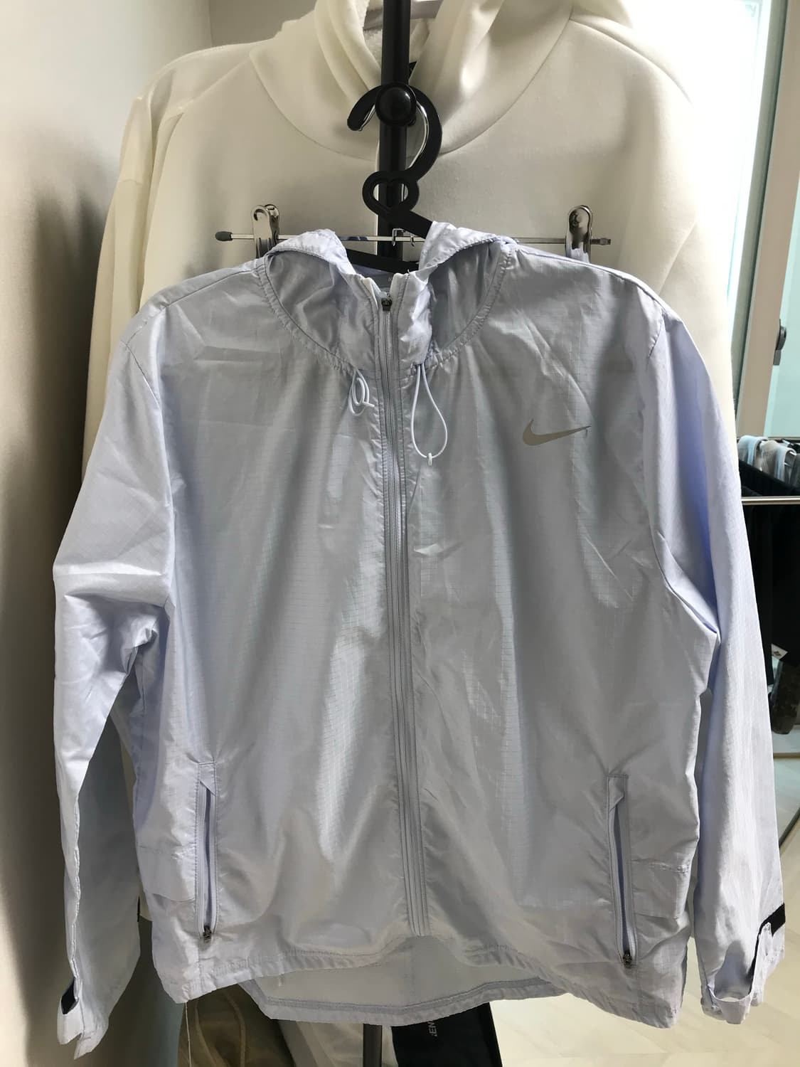 나이키 바람막이 상품이미지1
