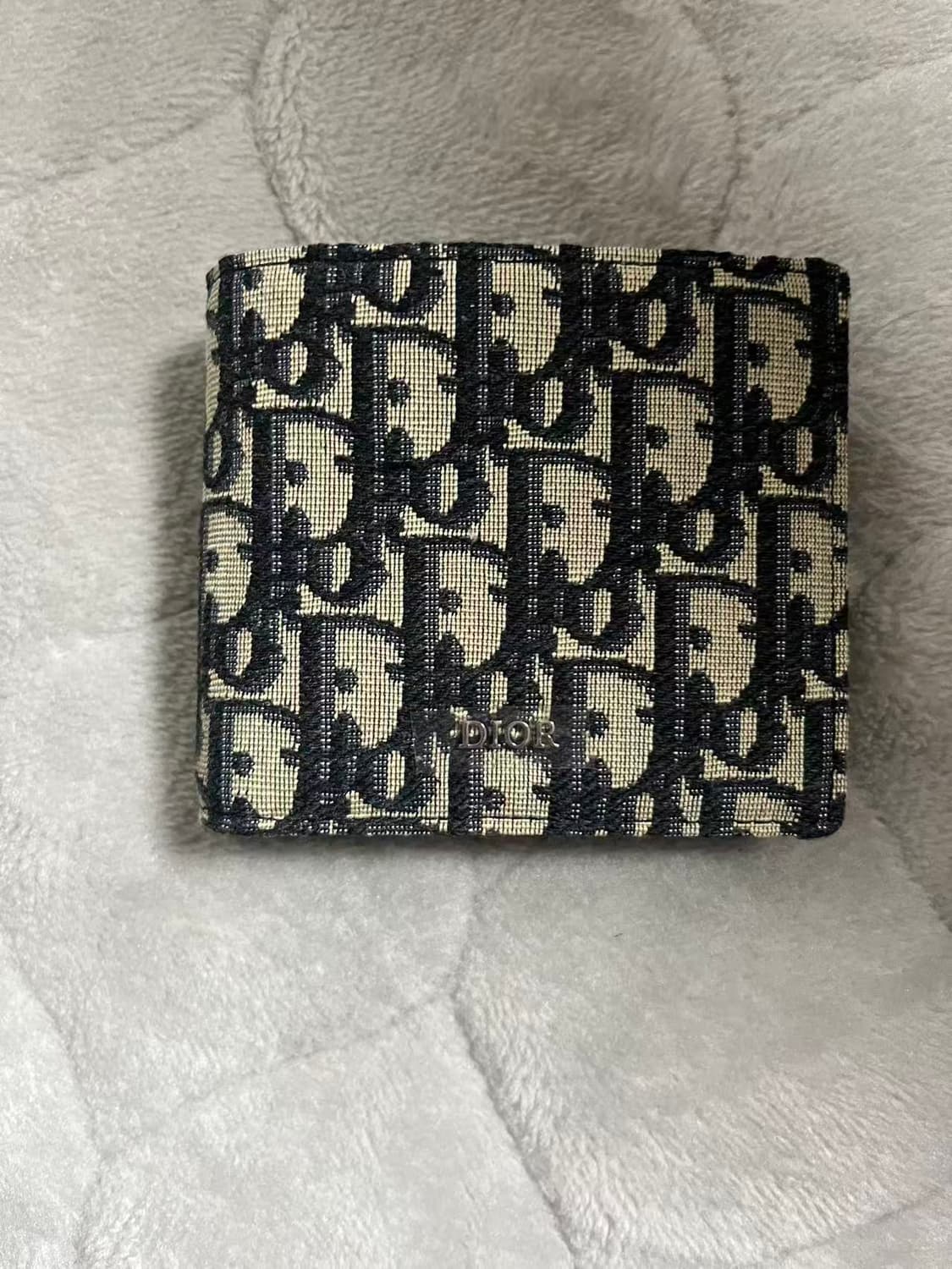 디올 컴팩트 지갑 상품이미지2