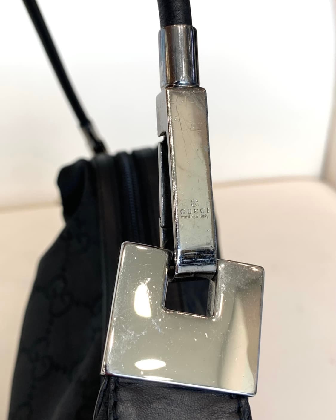 구찌 GG 나일론 호보백 상품이미지4