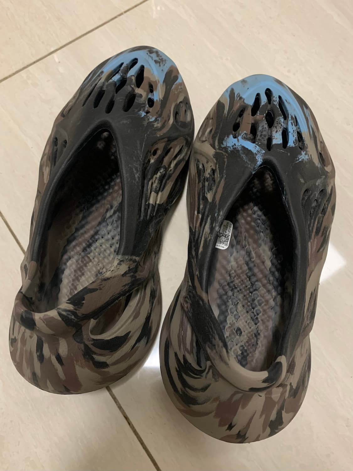 아디다스 이지 폼러너 255 상품이미지2