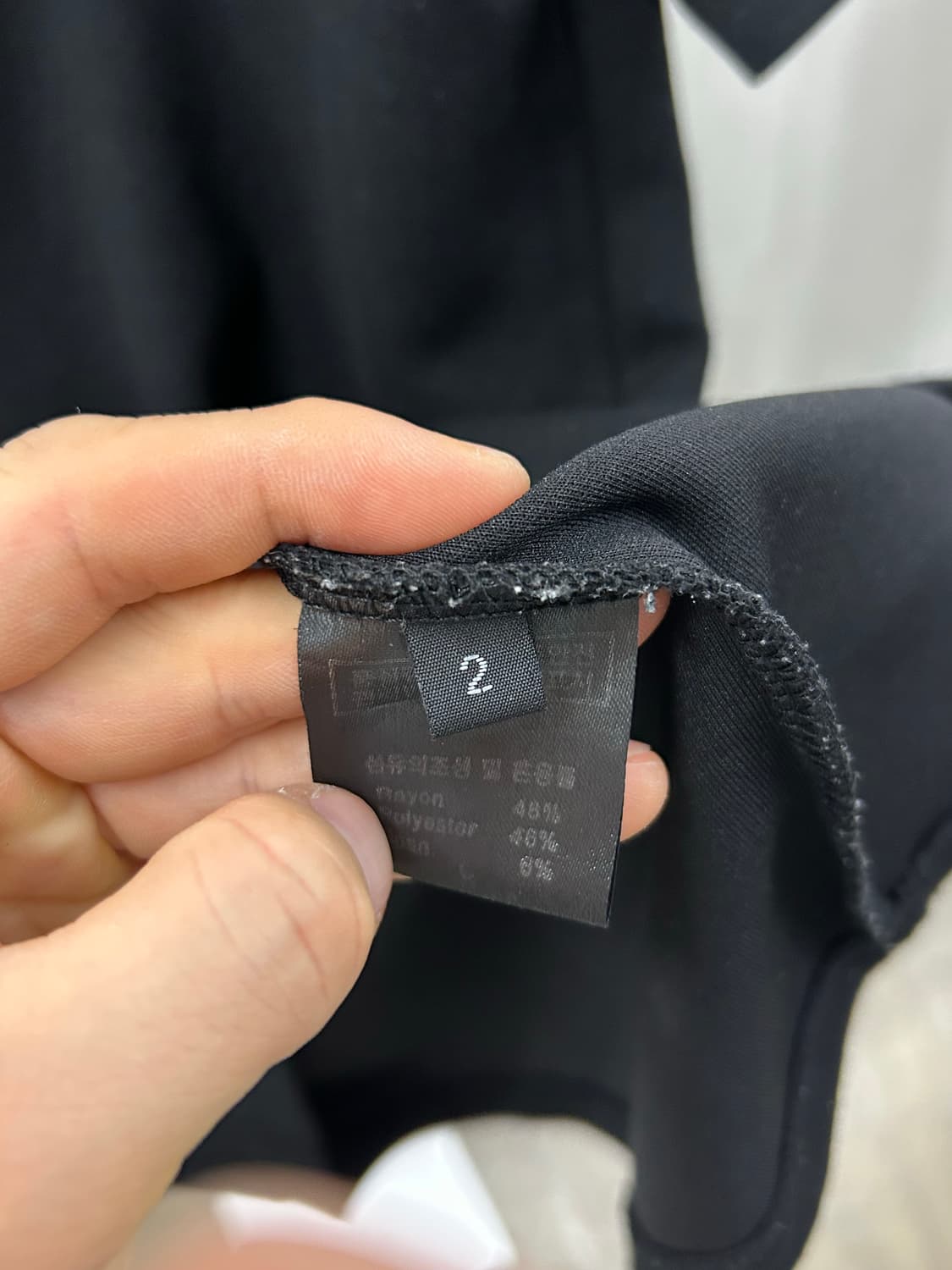 VOLANTE(볼란테) 검정색 반팔 티셔츠 상품이미지5