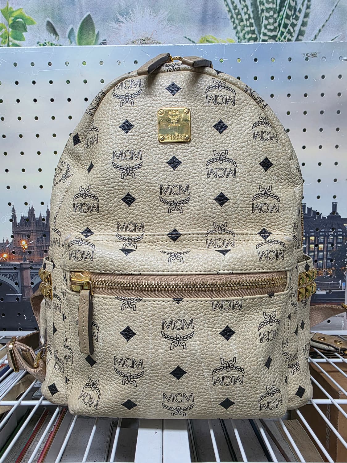 정품/ MCM 스타크 백팩 사이드 스터드 비세토스백팩 GE04 상품이미지1