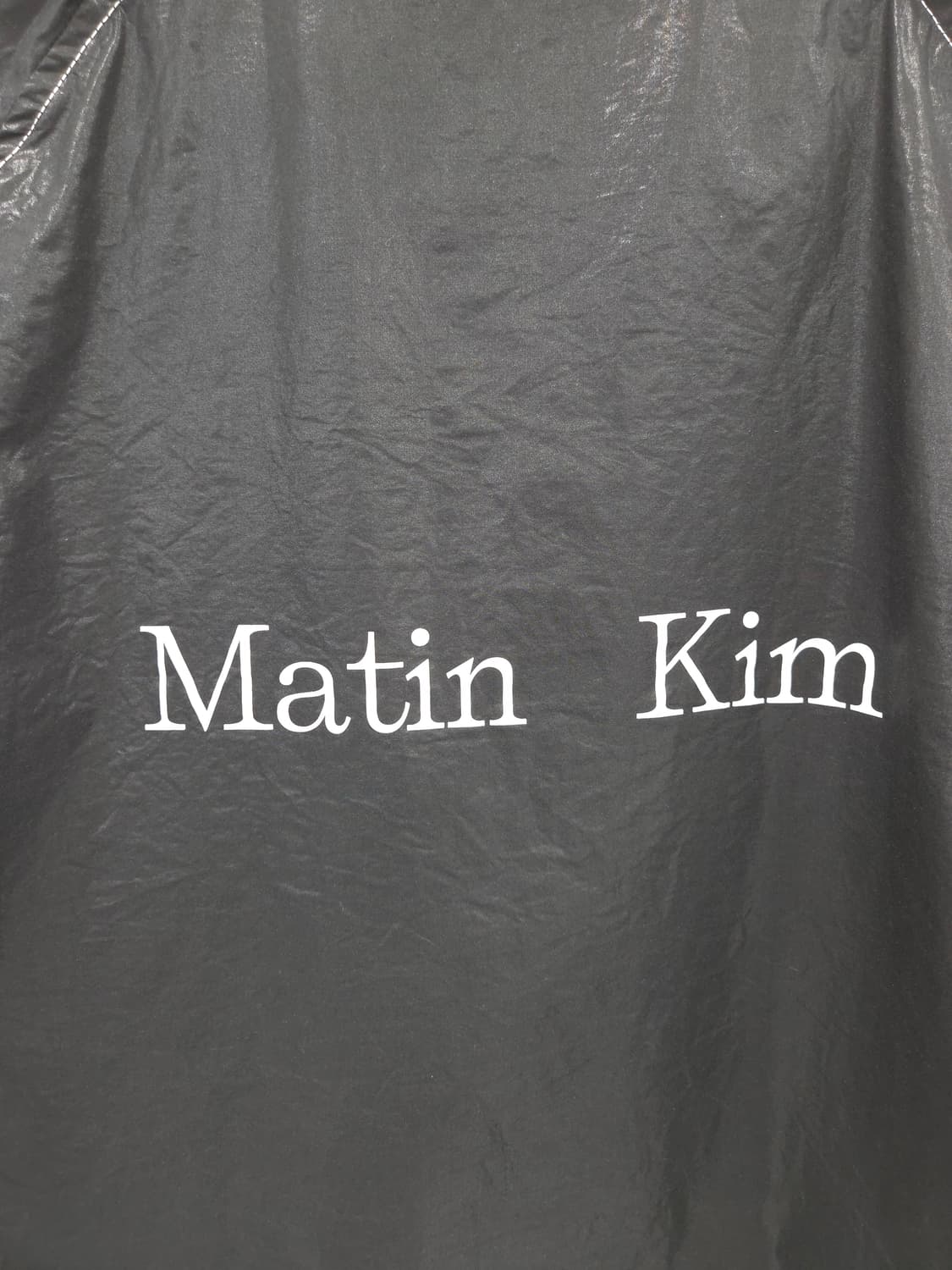 F 2024 마뗑킴 로고 코팅 바람막이 블랙 상품이미지8