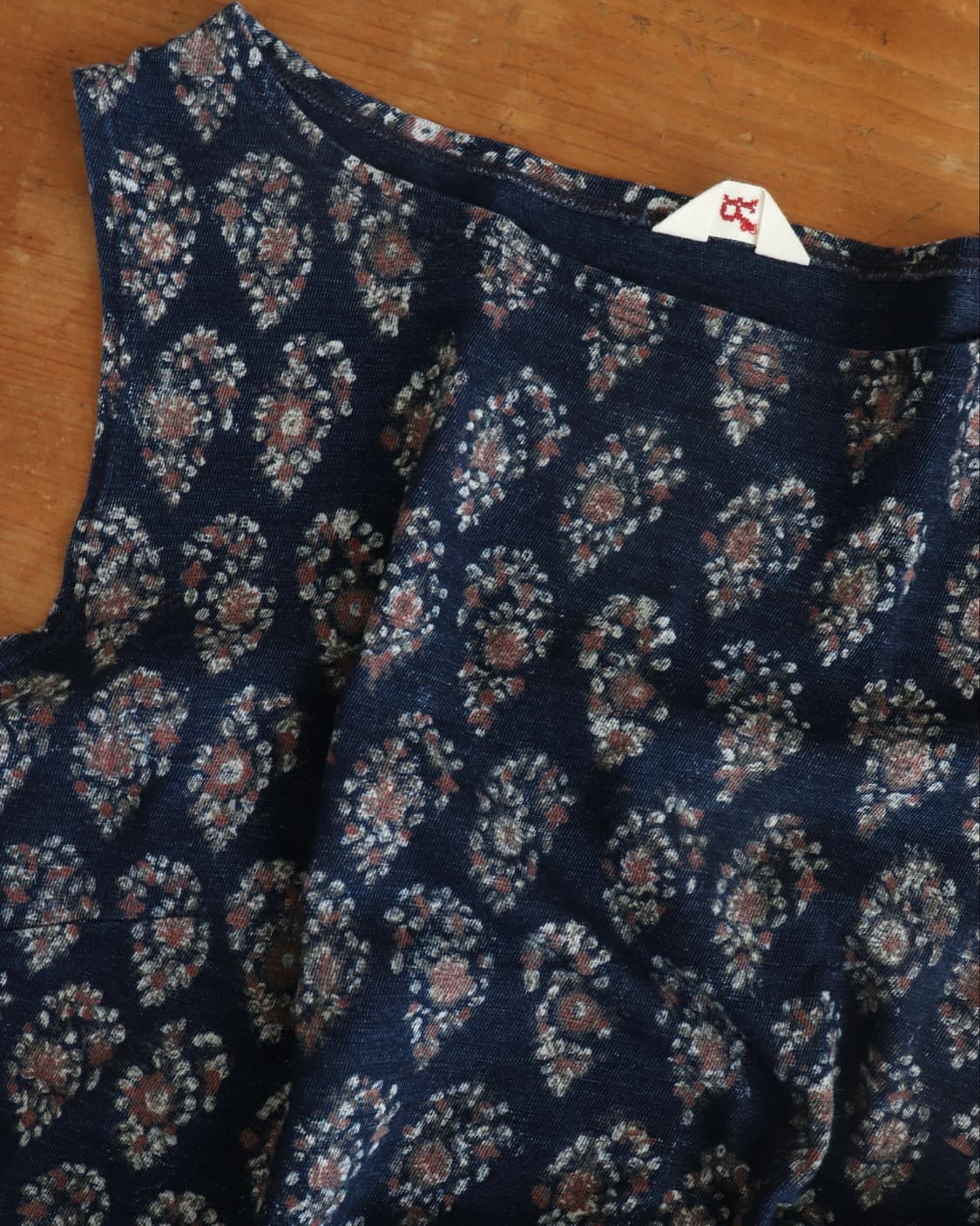 [45rpm] Indigo Floral Sleeveless Blouse 상품이미지9