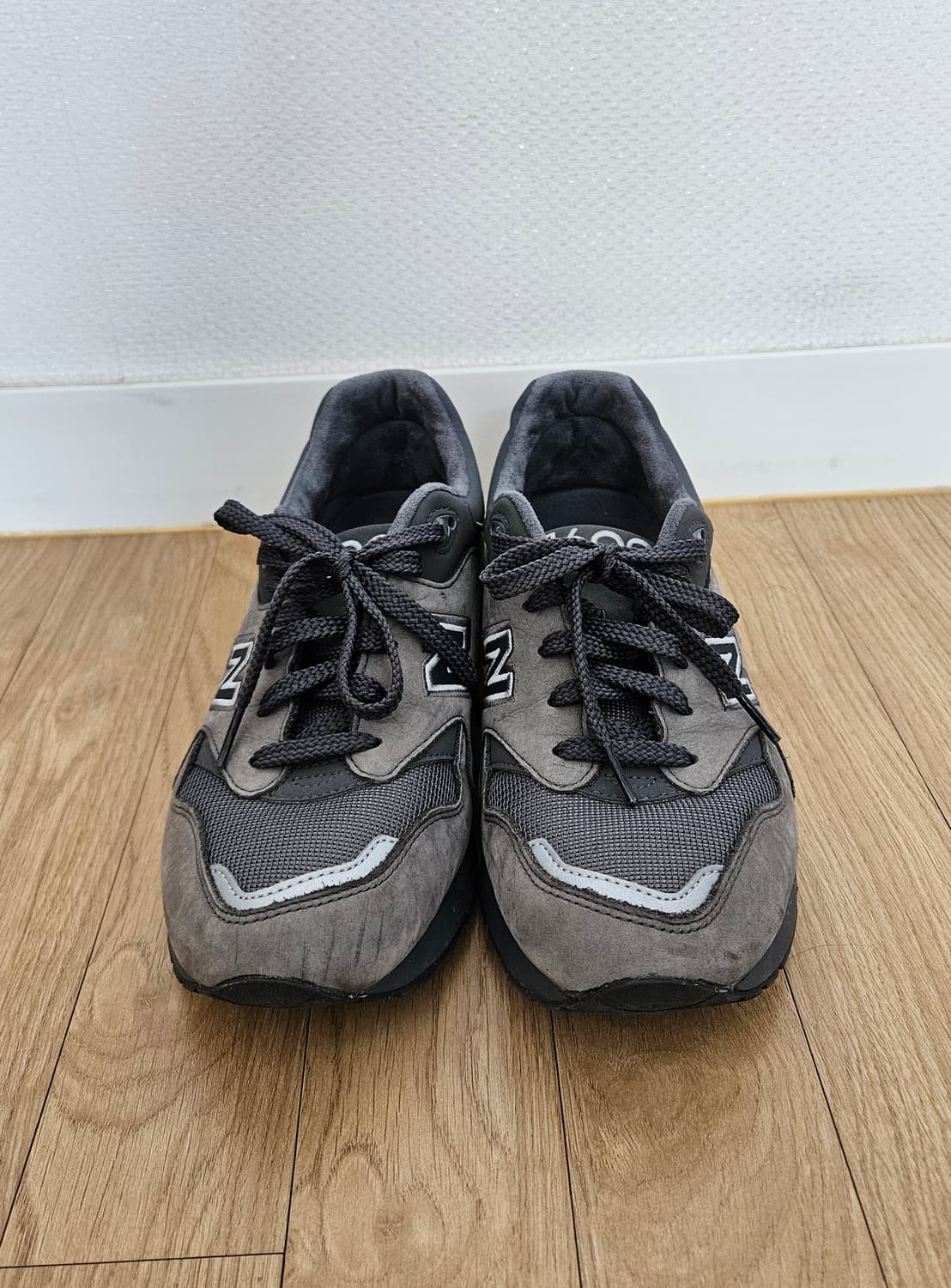 뉴발란스 1600 다크그레이 275 상품이미지1