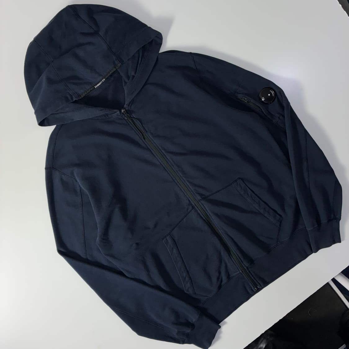 C.P. Company  씨피 컴퍼니 라이트 플리스 후드집업   상품이미지2