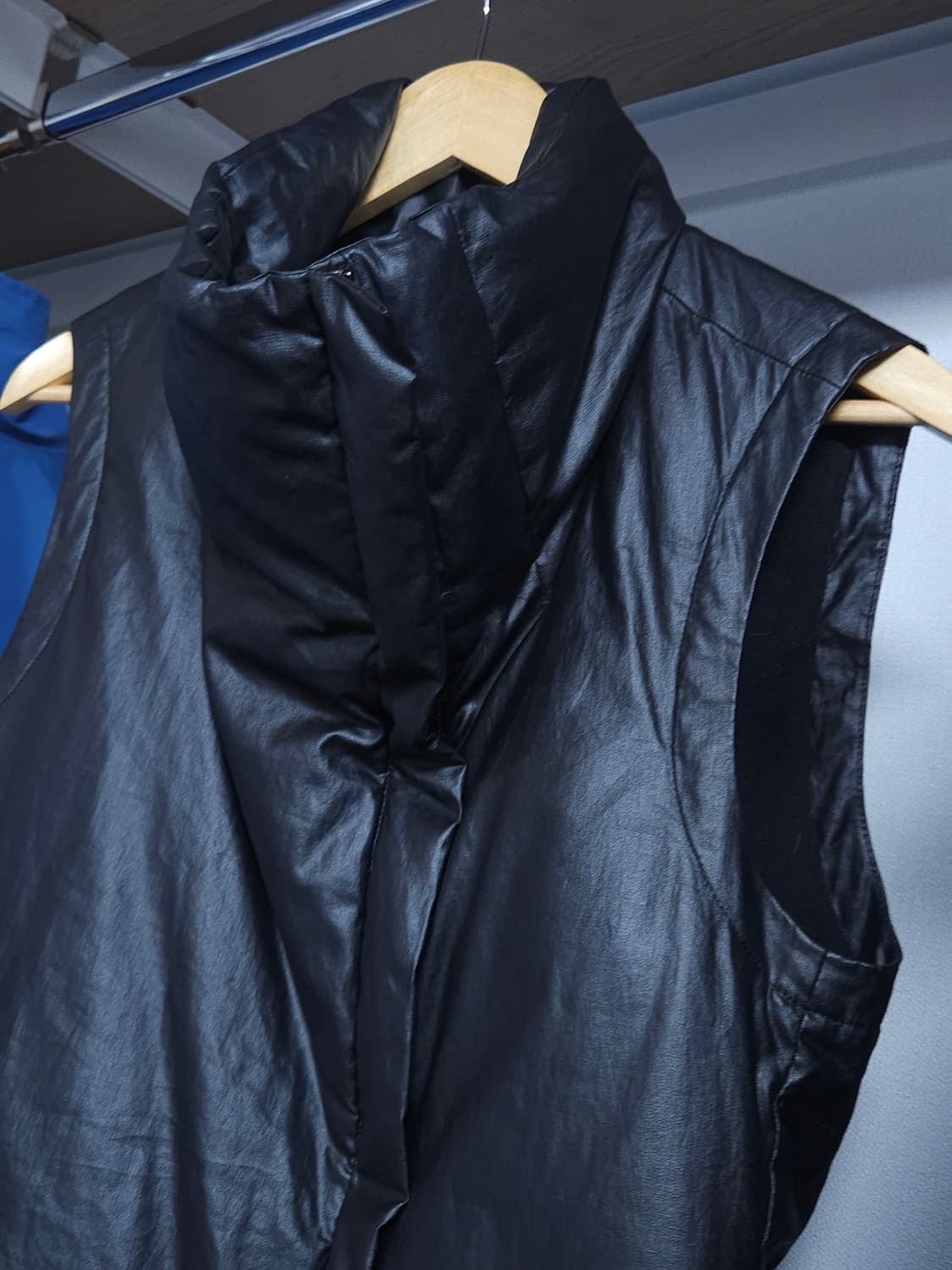 DKNY highneck paded vest 상품이미지3